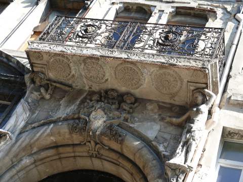 Façade d'immeuble à Bordeaux