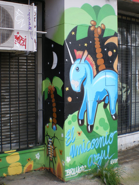 Street art à Séville - licorne bleue